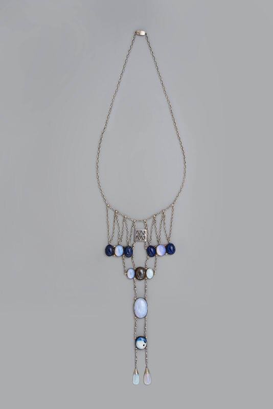 Necklace acquired by Magda Mautner von Markhoff